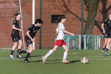 Bild 100 - wBJ SV Wahlstedt - SV Henstedt Ulzburg : Ergebnis: 0:1